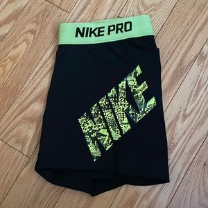 womens nike pro spandex size M